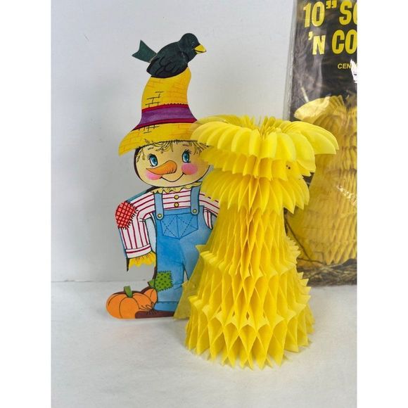 Eureka Scarecrow Halloween 1950 Corn Shock Honeycomb Tissue Foldout Thanksgiving - Picture 2 of 5